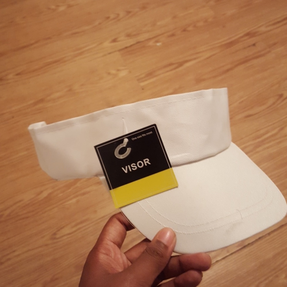 Sun visor